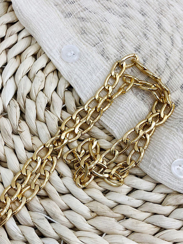 Push Lock Detail Quilted Chain Bag