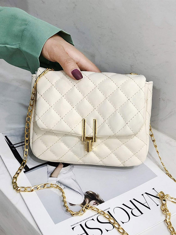 Push Lock Detail Quilted Chain Bag